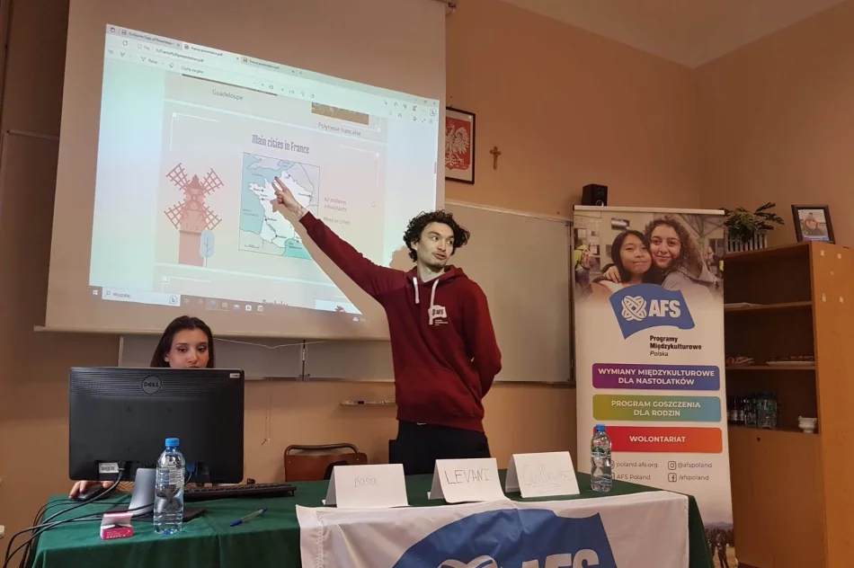 Spotkanie z wolontariuszami AFS, czyli kawałek świata w ZSTI - zdjęcie 5