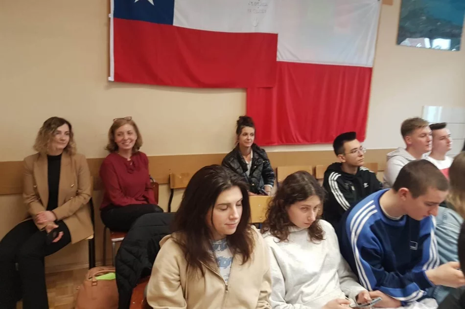 Spotkanie z wolontariuszami AFS, czyli kawałek świata w ZSTI - zdjęcie 11