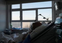 ​Kraków: Zwłoki mężczyzny, który podpalił się przed konsulatem Ukrainy, skierowane na sekcję - zdjęcie główne