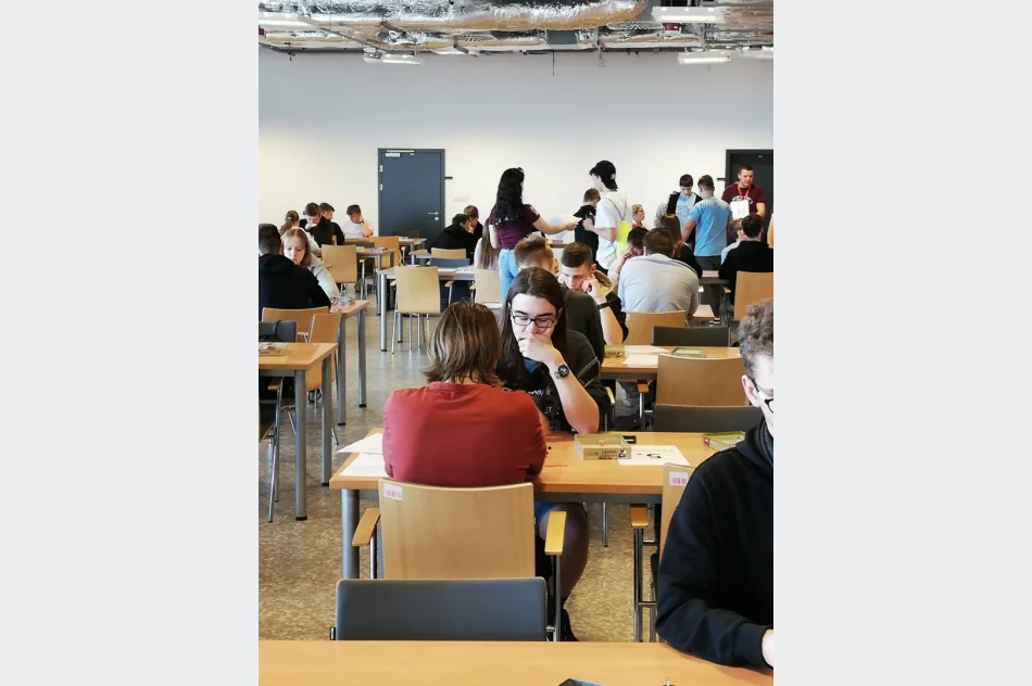 Mistrzowie i wicemistrzowie gier planszowych z Tymbarku - zdjęcie 7