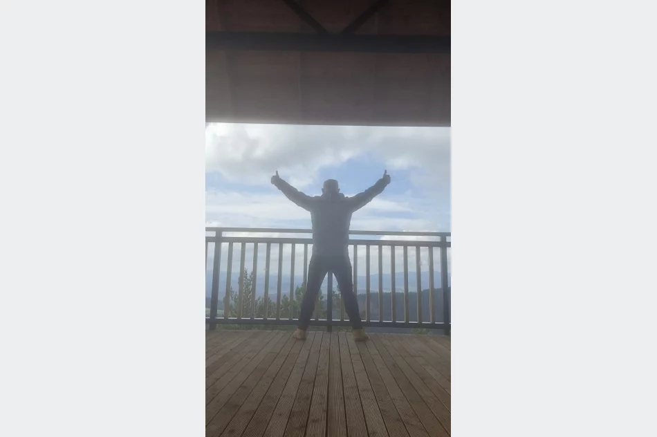 Papier toaletowy zamiast wstęgi. Radny kpi z parlamentarzystów - zdjęcie 18