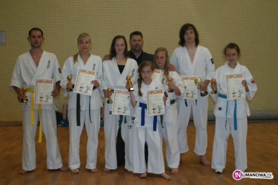 7 medali dla Limanowskiego Klubu Kyokushin Karate - zdjęcie 2