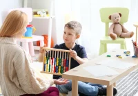 O autyzmie i autoagresji - darmowe warsztaty - zdjęcie główne