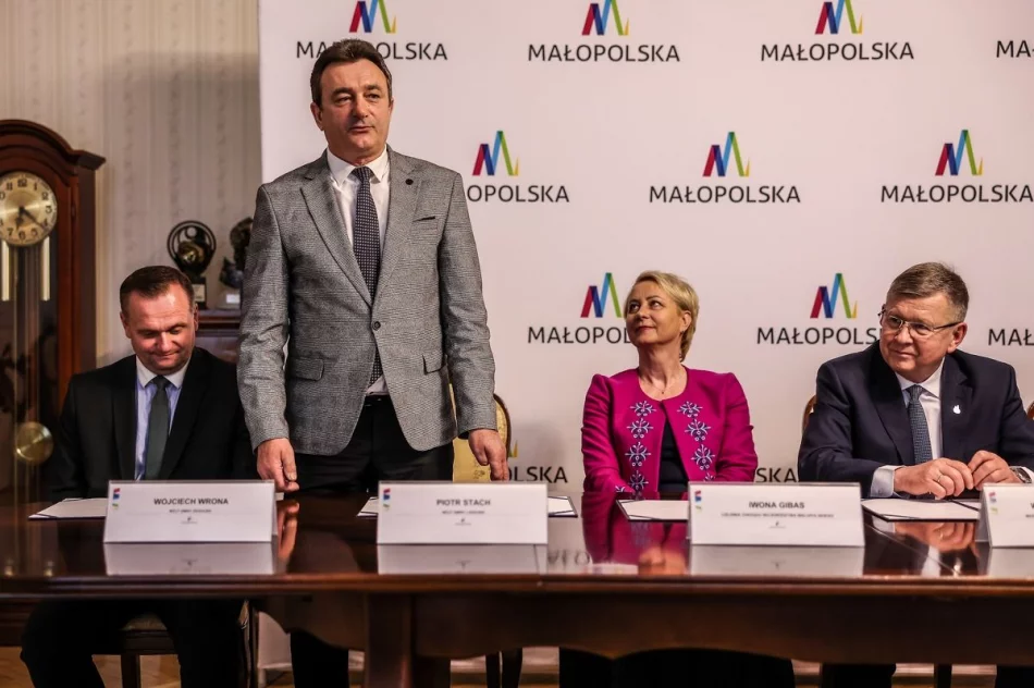 List podpisany. Samorządy złożą się po 320 tys. zł - zdjęcie 5