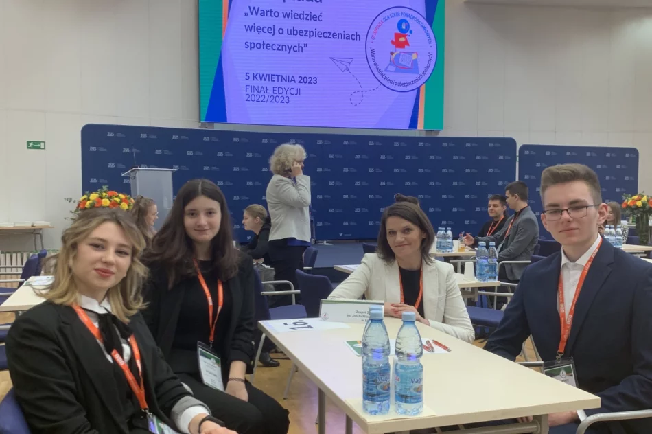 Finaliści olimpiady o ubezpieczeniach społecznych - zdjęcie 2