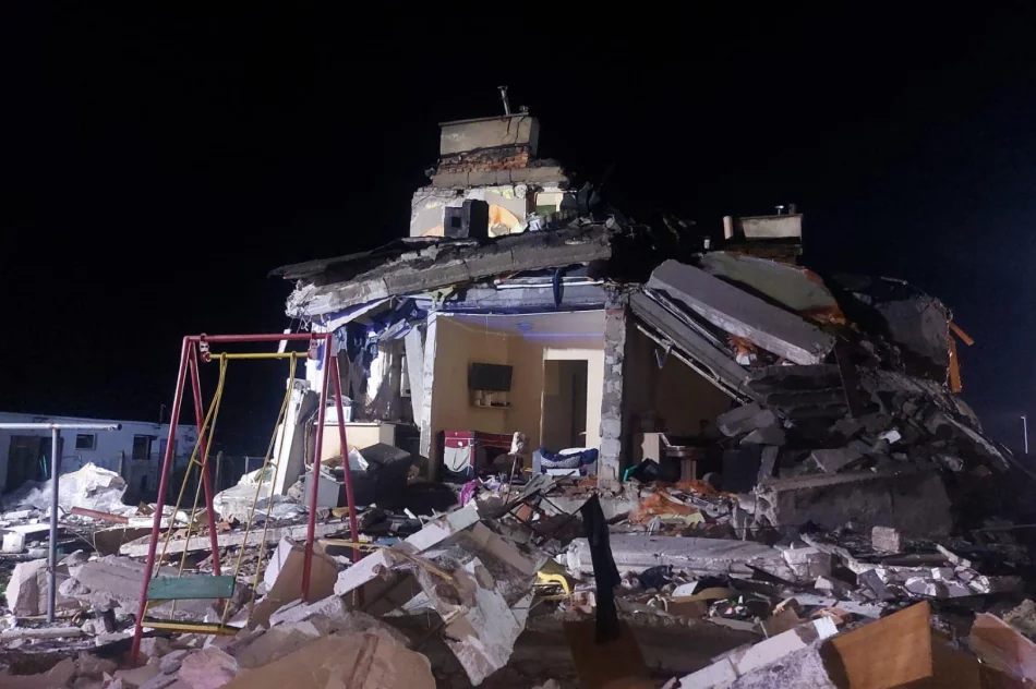 Wybuchu gazu w Sędzińcu: 4 osoby poszkodowane - zdjęcie 5