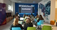 Uczniowie ze Szkoły Podstawowej w Mordarce z wizytą w Pracownii Aktywnego Korzystania z Technologii - zdjęcie 4
