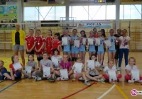Rywalizacja młodych siatkarek - zdjęcie główne