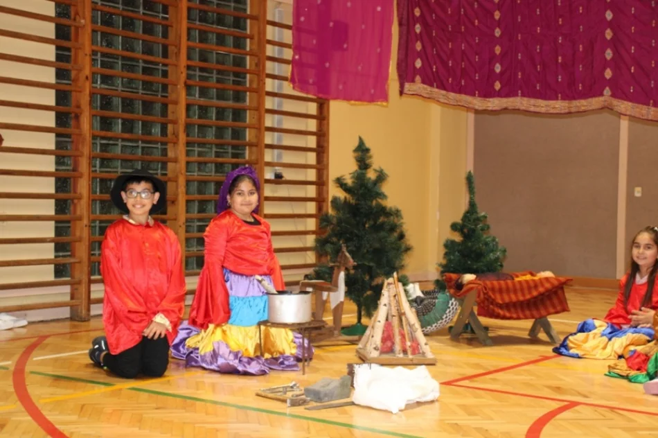 Młodzi Romowie zaprezentowali talenty i kulturę - zdjęcie 4