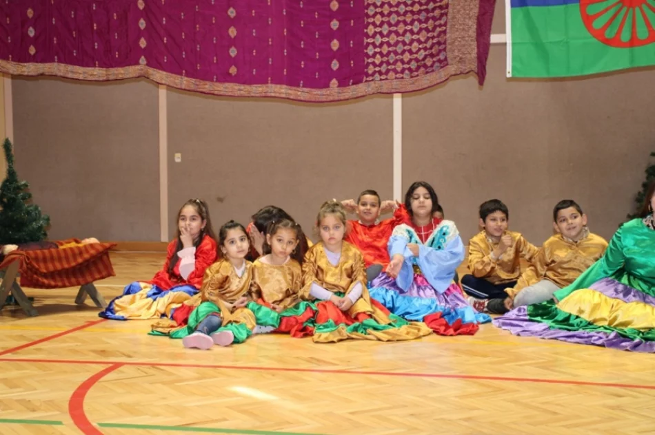 Młodzi Romowie zaprezentowali talenty i kulturę - zdjęcie 5