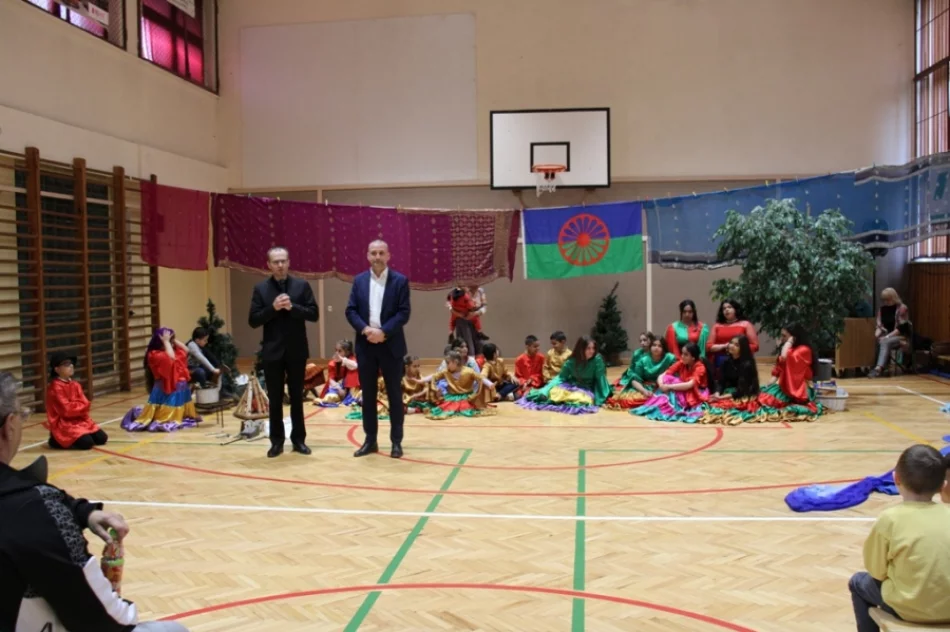 Młodzi Romowie zaprezentowali talenty i kulturę - zdjęcie 9