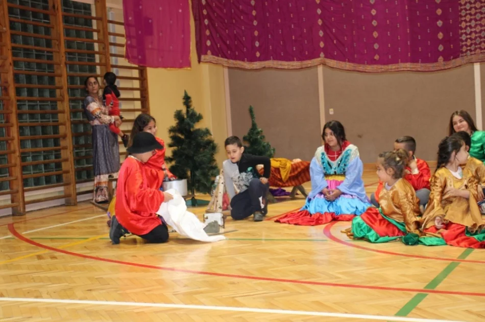 Młodzi Romowie zaprezentowali talenty i kulturę - zdjęcie 15