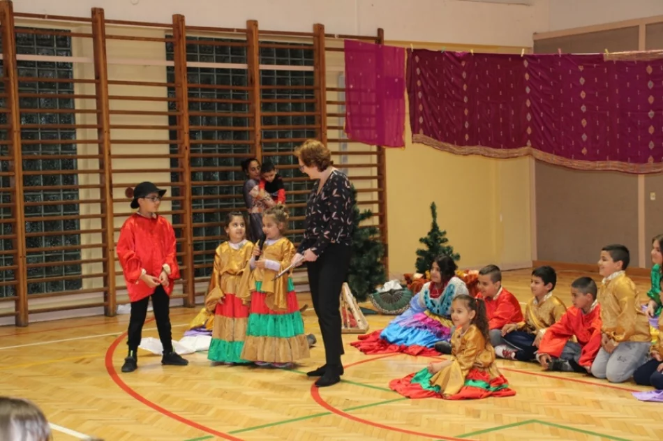 Młodzi Romowie zaprezentowali talenty i kulturę - zdjęcie 16