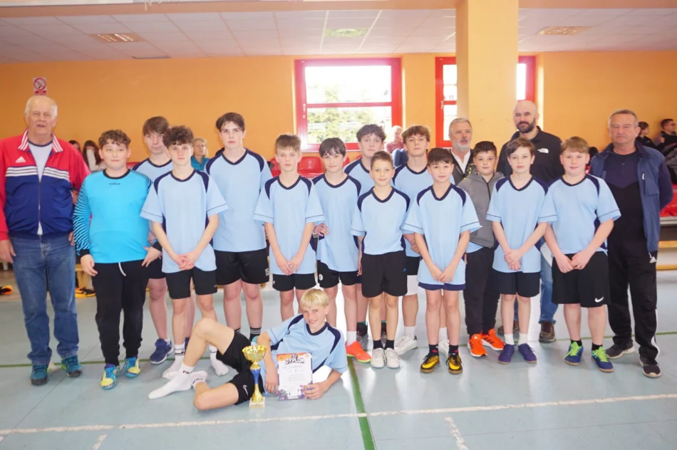 Młodzi szczypiorniści z Dobrej najlepsi w powiecie - zdjęcie 2