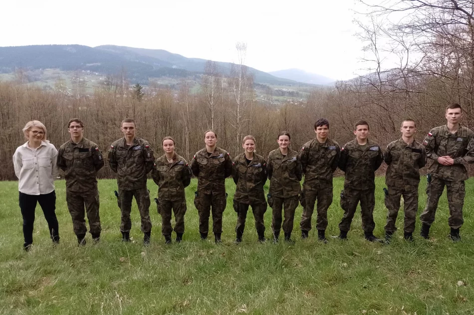 Strzelcy posprzątali szlak turystyczny - zdjęcie 3