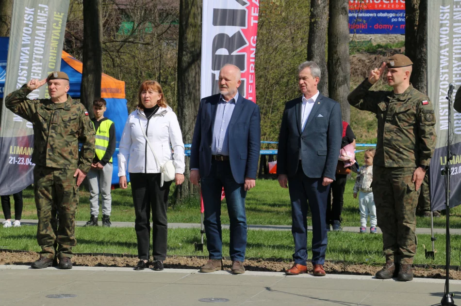 Oficjalnie zainaugurowano Mistrzostwa Wojsk Obrony Terytorialnej w Biegu na Orientację w Limanowej - zdjęcie 3