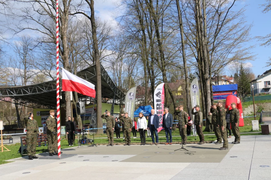 Oficjalnie zainaugurowano Mistrzostwa Wojsk Obrony Terytorialnej w Biegu na Orientację w Limanowej - zdjęcie 4