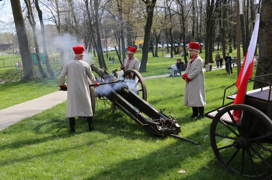 Oficjalnie zainaugurowano Mistrzostwa Wojsk Obrony Terytorialnej w Biegu na Orientację w Limanowej - zdjęcie 5