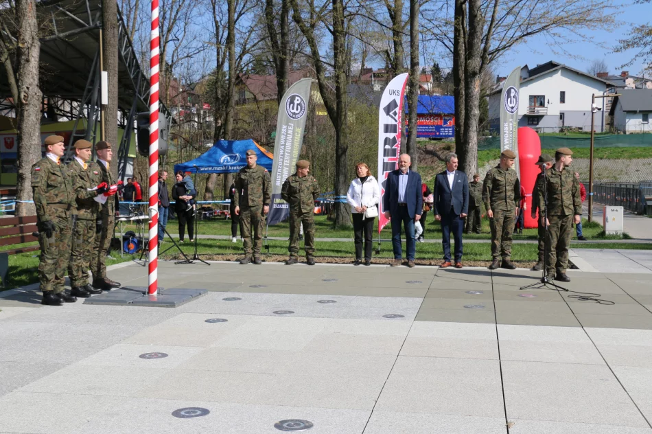 Oficjalnie zainaugurowano Mistrzostwa Wojsk Obrony Terytorialnej w Biegu na Orientację w Limanowej - zdjęcie 20