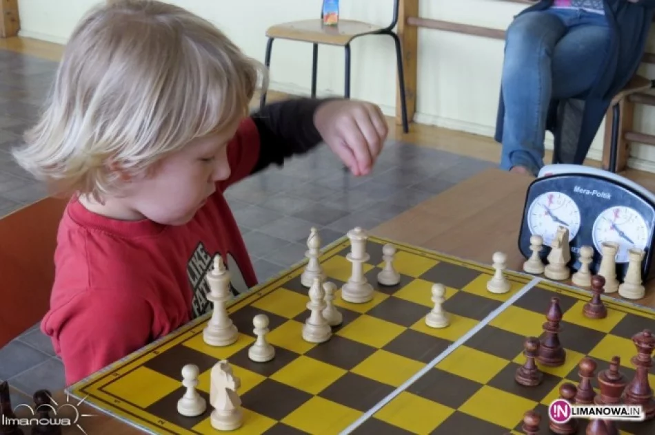 Turniej Szachowy z okazji Dnia Dziecka - zdjęcie 3