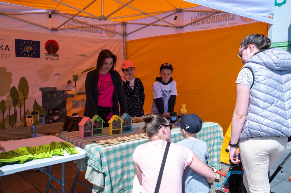 Rozdawali sadzonki i rozmawiali o klimacie - zdjęcie 2