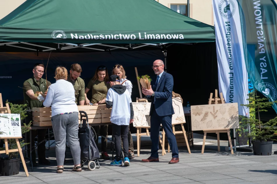 Rozdawali sadzonki i rozmawiali o klimacie - zdjęcie 10