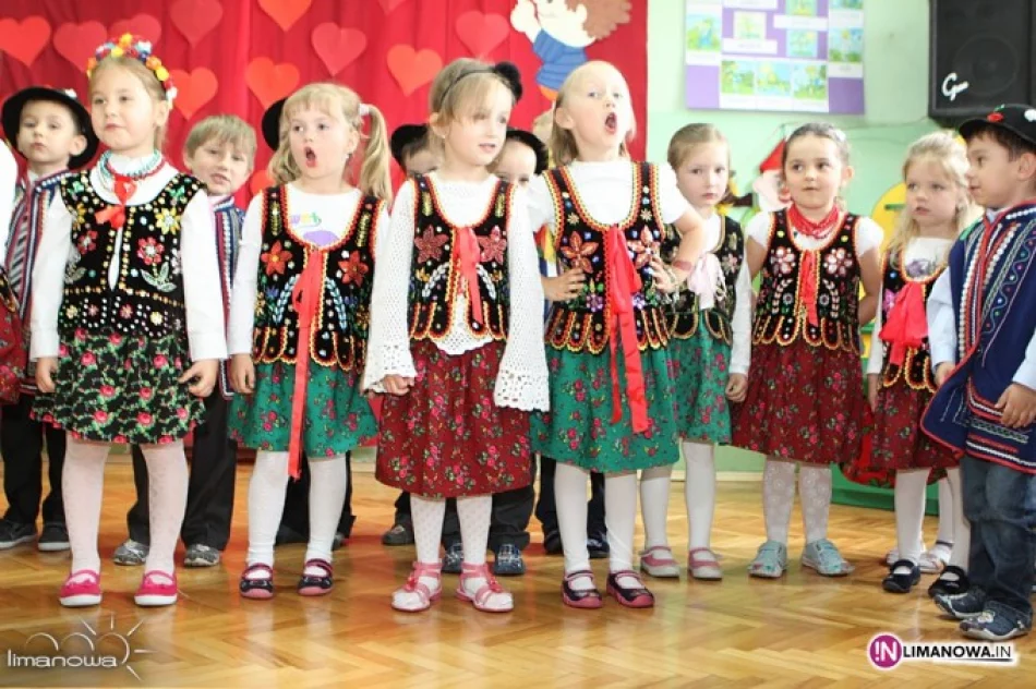 Dzień Mamy i Taty w Przedszkolu nr 2 - zdjęcie 2