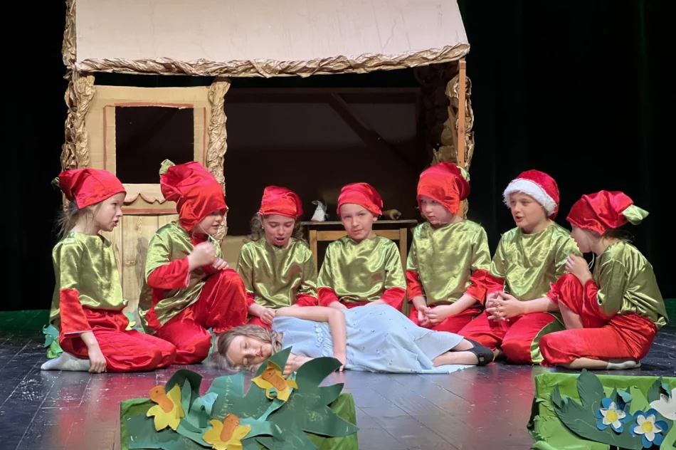 Sukces uczniów klasy II Szkoły Podstawowej nr 2 w Męcinie - zdjęcie 11