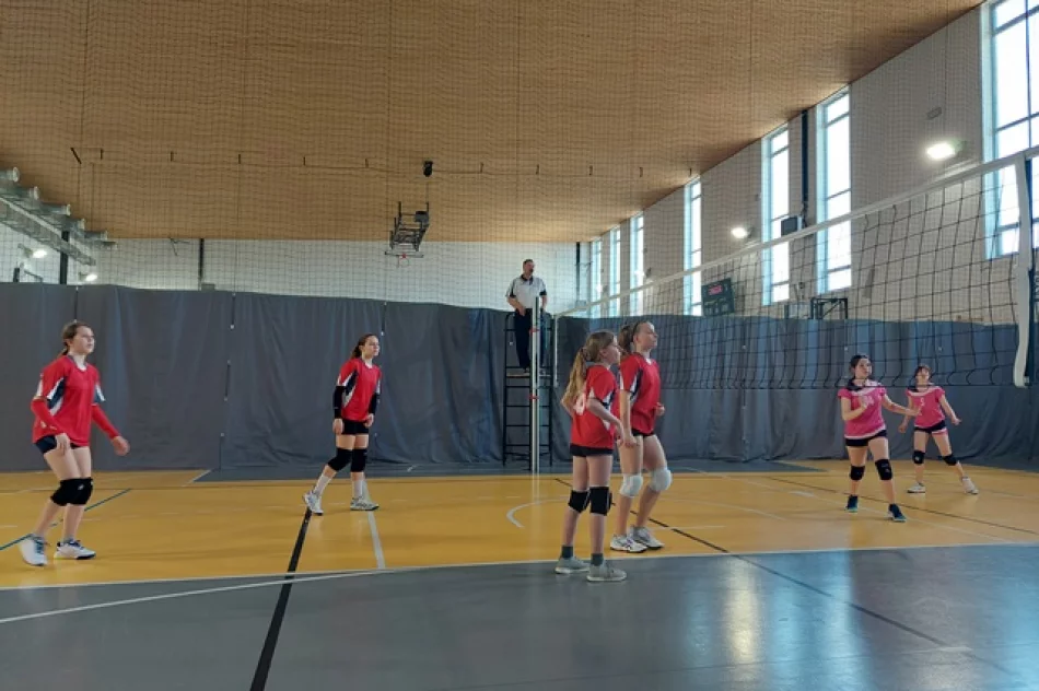 Wojewódzki Brąz siatkarek z „Jedynki” - zdjęcie 6