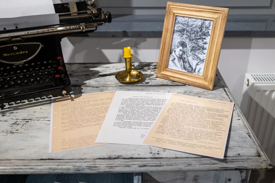 Wernisaż wystawy ,,Wincenty Stanisław Gawron - Droga życia’’ - zdjęcie 8