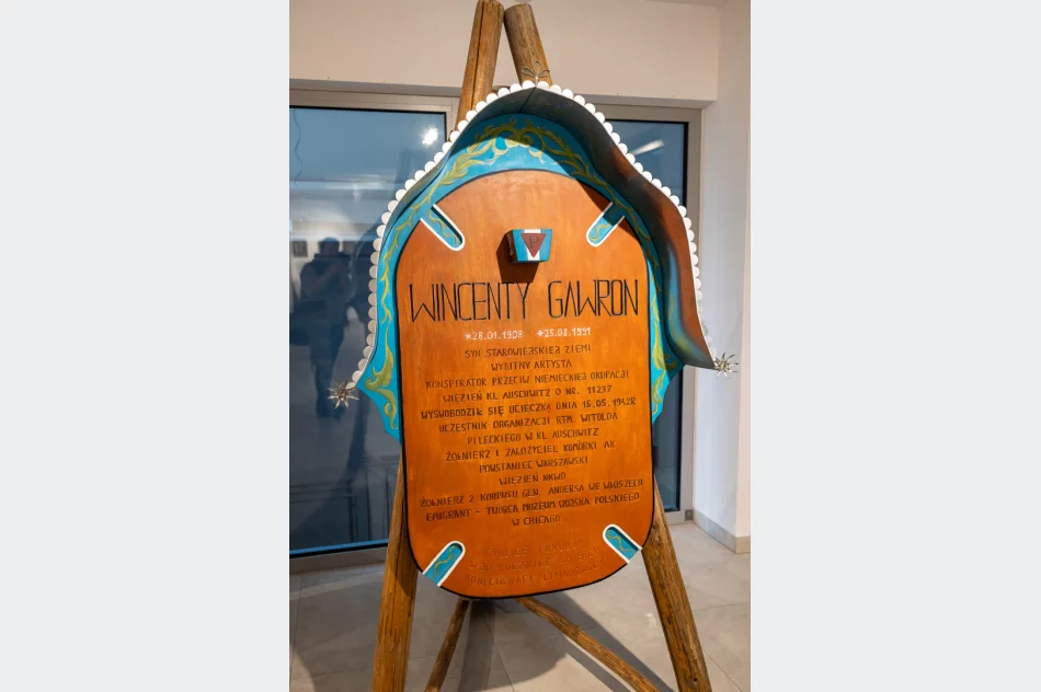 Wernisaż wystawy ,,Wincenty Stanisław Gawron - Droga życia’’ - zdjęcie 10