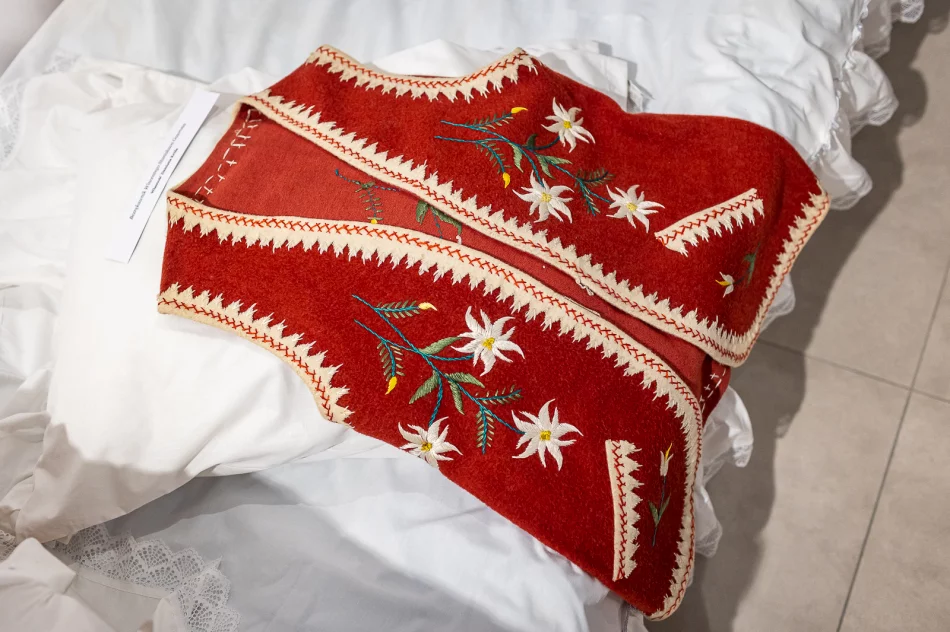 Wernisaż wystawy ,,Wincenty Stanisław Gawron - Droga życia’’ - zdjęcie 17