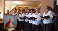 Spektakl słowno-muzyczny poświęcony Janowi Pawłowi II - zdjęcie 4