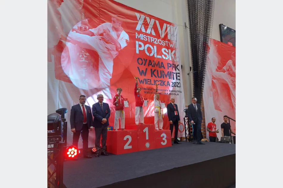 2 turnieje i 8 medali dla Goliński Team, w tym 4 medale Mistrzostw Polski Oyama PFK - zdjęcie 4