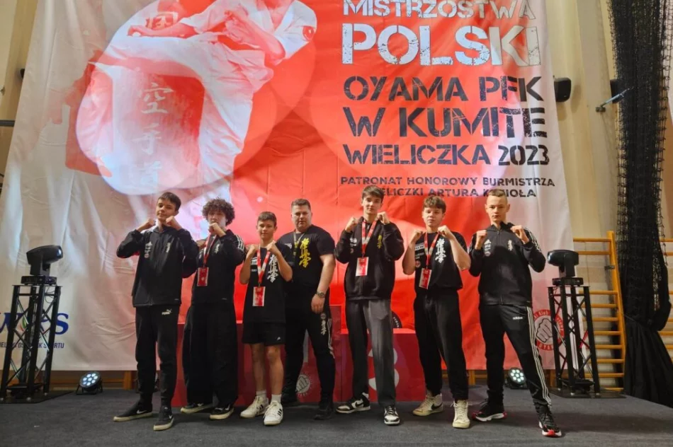 2 turnieje i 8 medali dla Goliński Team, w tym 4 medale Mistrzostw Polski Oyama PFK - zdjęcie 6