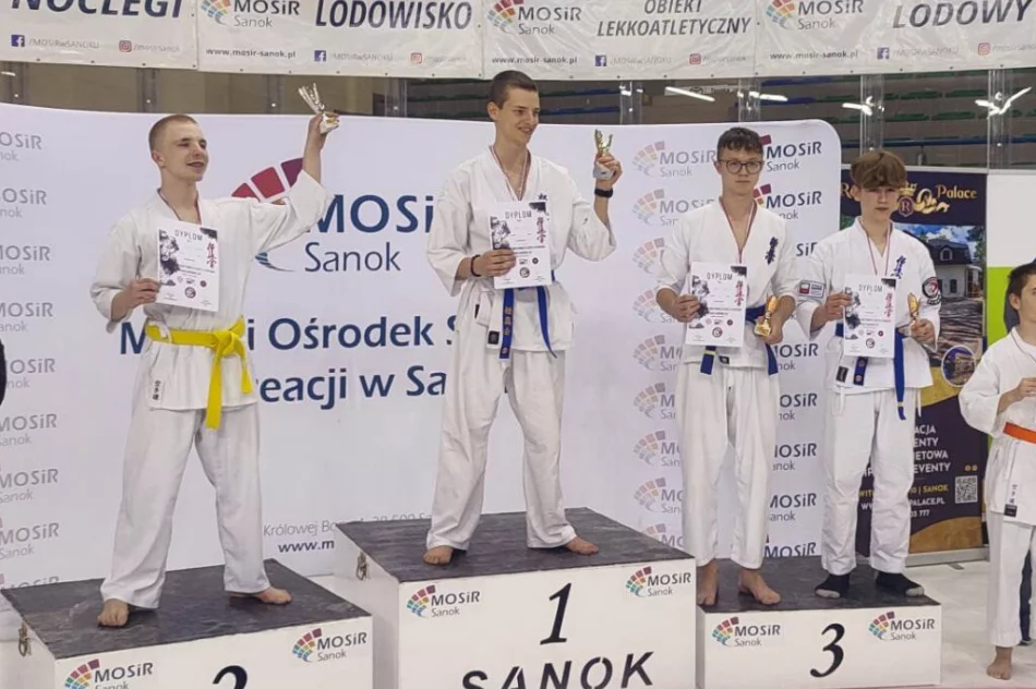 2 turnieje i 8 medali dla Goliński Team, w tym 4 medale Mistrzostw Polski Oyama PFK - zdjęcie 15