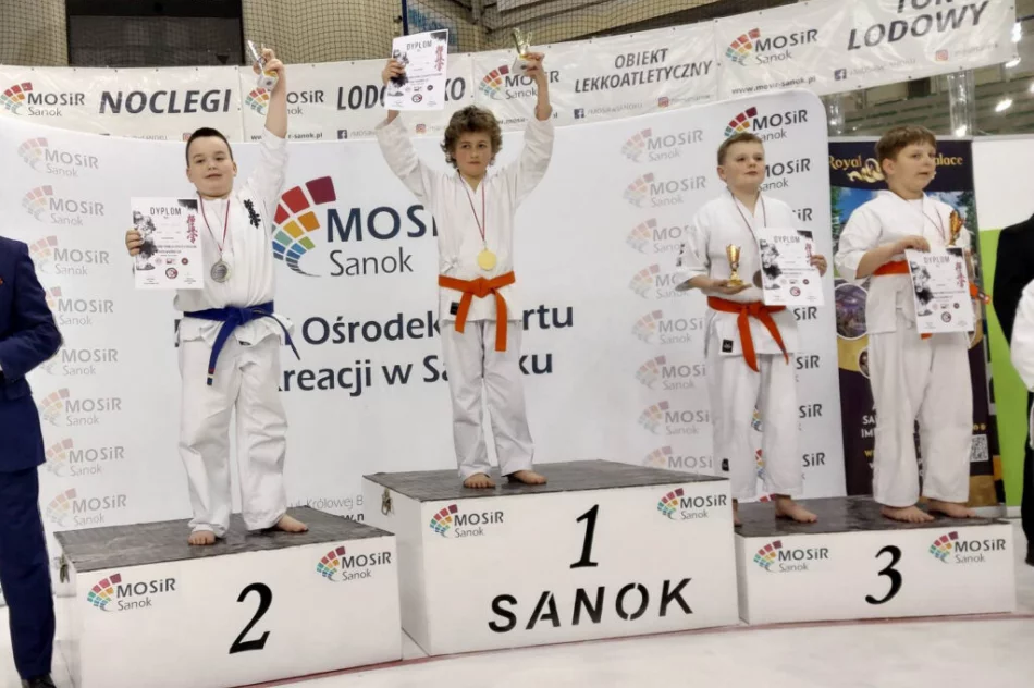 2 turnieje i 8 medali dla Goliński Team, w tym 4 medale Mistrzostw Polski Oyama PFK - zdjęcie 16