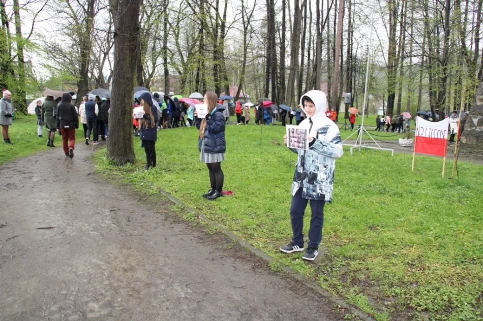 ,,Prawda – Pamięć – Szacunek” – uroczystość środowiskowa w Łososinie Górnej - zdjęcie 7