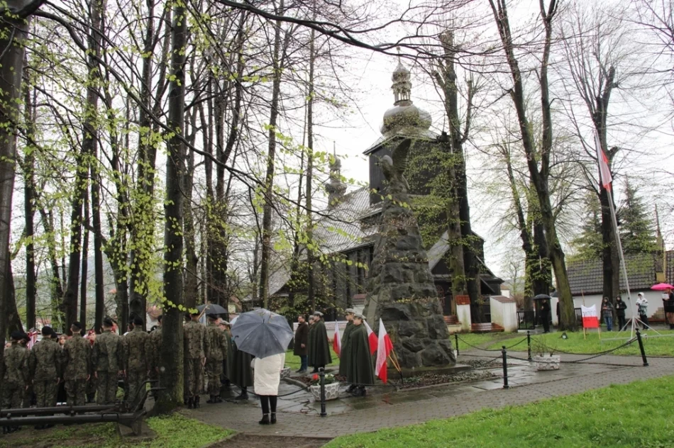 ,,Prawda – Pamięć – Szacunek” – uroczystość środowiskowa w Łososinie Górnej - zdjęcie 10