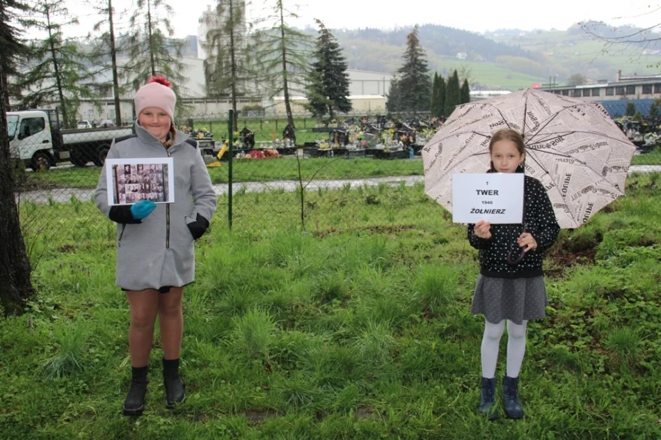 ,,Prawda – Pamięć – Szacunek” – uroczystość środowiskowa w Łososinie Górnej - zdjęcie 15