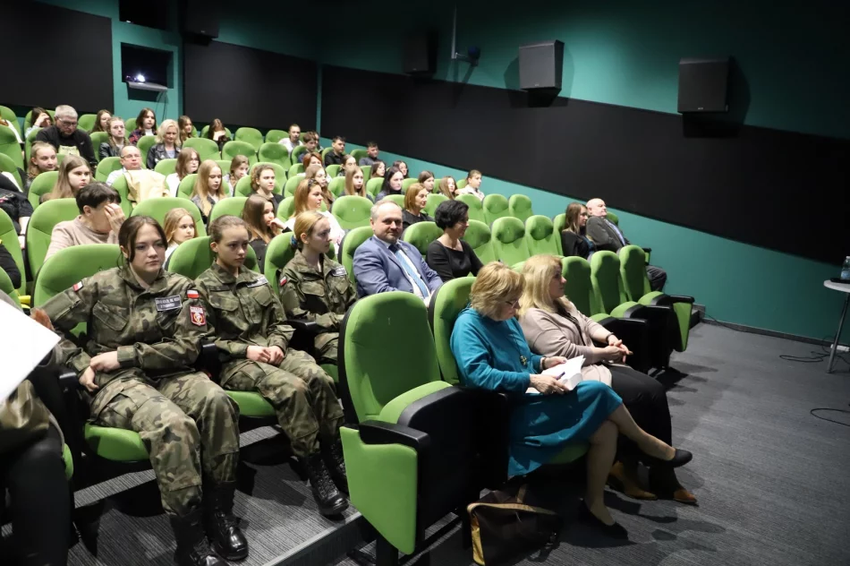 IV Ogólnopolski Konkurs Plastyczny - KL RAVENSBRÜCK - zdjęcie 8