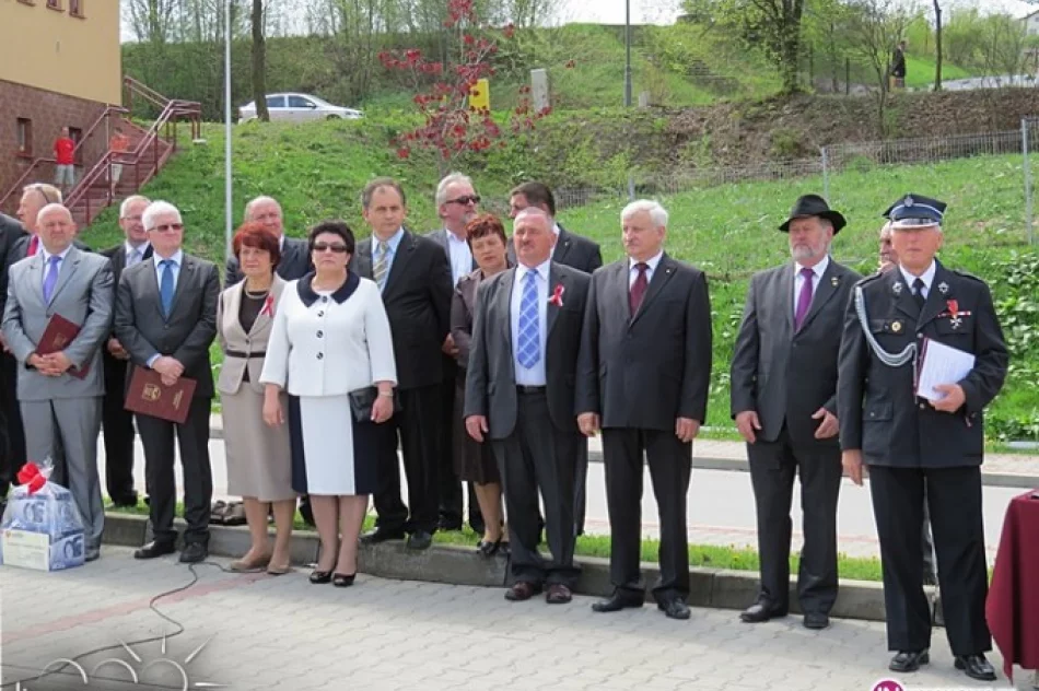 Nowy wóz strażaków poświecony - zdjęcie 2