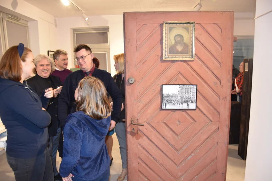 Trzecia wystawa poświęcona postaci Wincentemu Stanisławowi Gawronowi w Miejskiej Galerii Sztuki - zdjęcie 7