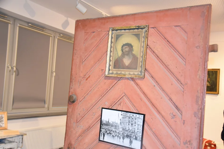 Trzecia wystawa poświęcona postaci Wincentemu Stanisławowi Gawronowi w Miejskiej Galerii Sztuki - zdjęcie 13