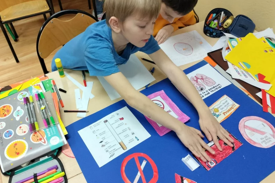 "Nie pal przy mnie, proszę!" Realizacja Programu Edukacji Antytytoniowej w Pasierbcu - zdjęcie 17