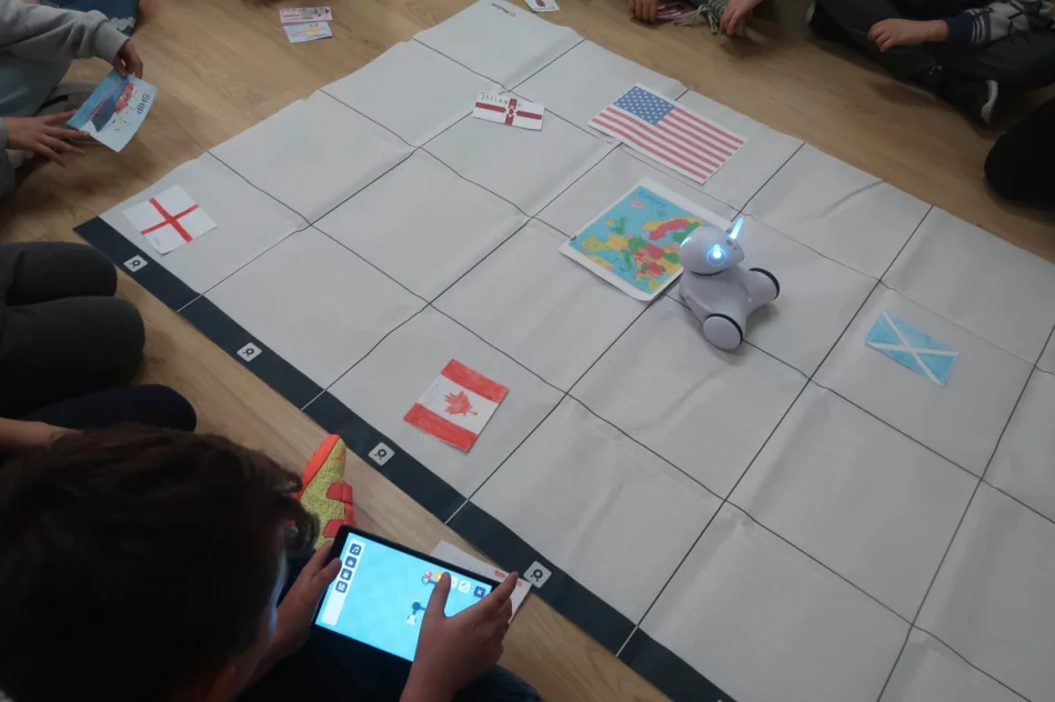 Zastosowanie nowoczesnego sprzętu edukacyjnego w Szkole Podstawowej w Pasierbcu - zdjęcie 6