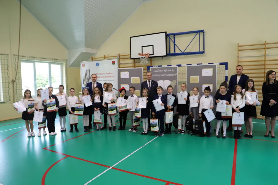 III Powiatowy Konkurs o Tadeuszu Kościuszce „Tadeusz Kościuszko widziany oczyma poetów” - zdjęcie 17