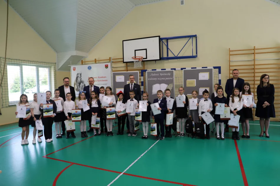 III Powiatowy Konkurs o Tadeuszu Kościuszce „Tadeusz Kościuszko widziany oczyma poetów” - zdjęcie 18