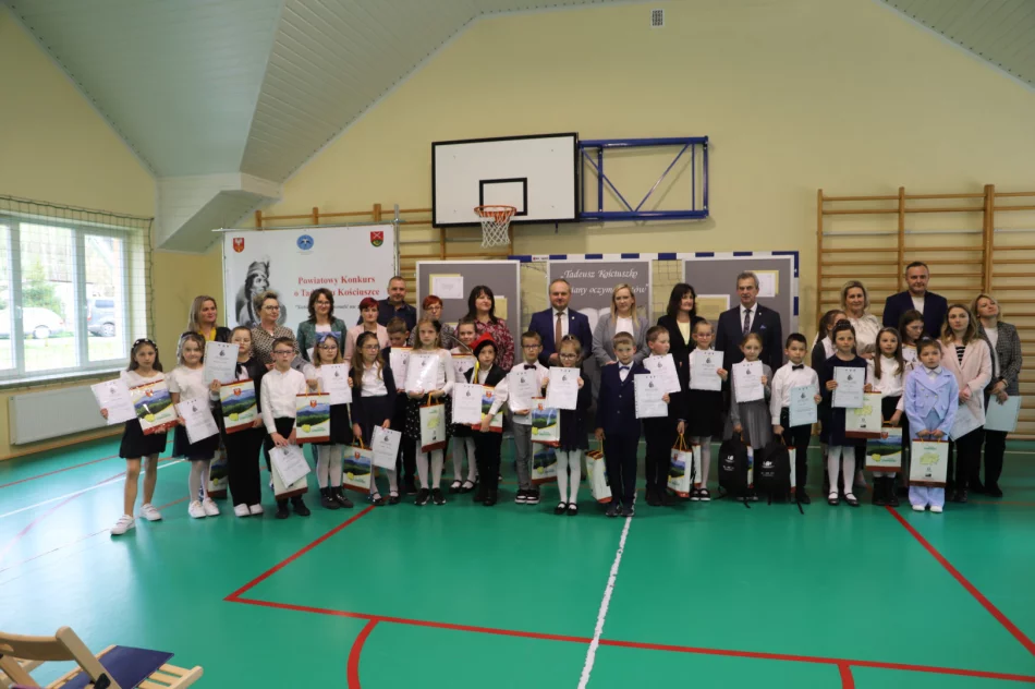 III Powiatowy Konkurs o Tadeuszu Kościuszce „Tadeusz Kościuszko widziany oczyma poetów” - zdjęcie 19