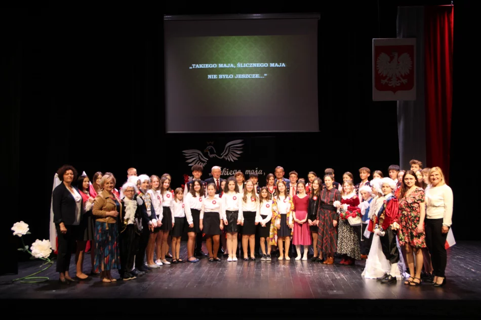 Uroczysta sesja z okazji rocznicy uchwalenia Konstytucji 3 Maja - zdjęcie 4